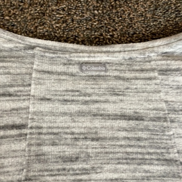 Columbia Pullover Sweatshirt - Picture 7 of 8